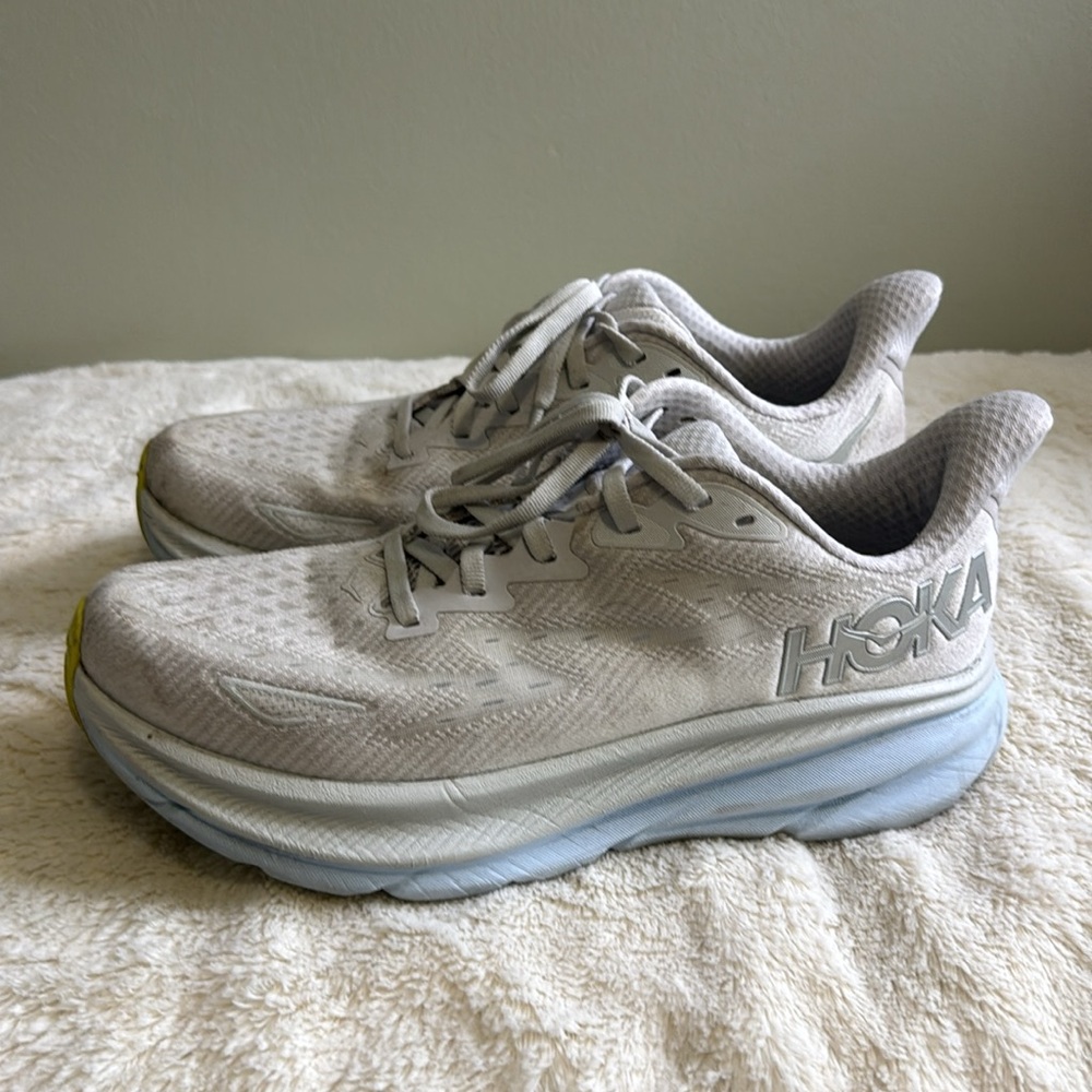 Wmns HOKA Clifton 9 - Picture 4 of 7